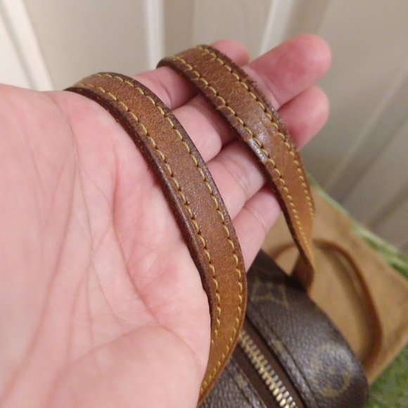 Louis Vuitton Monogram Spontini with Strap - Picture 6 of 16